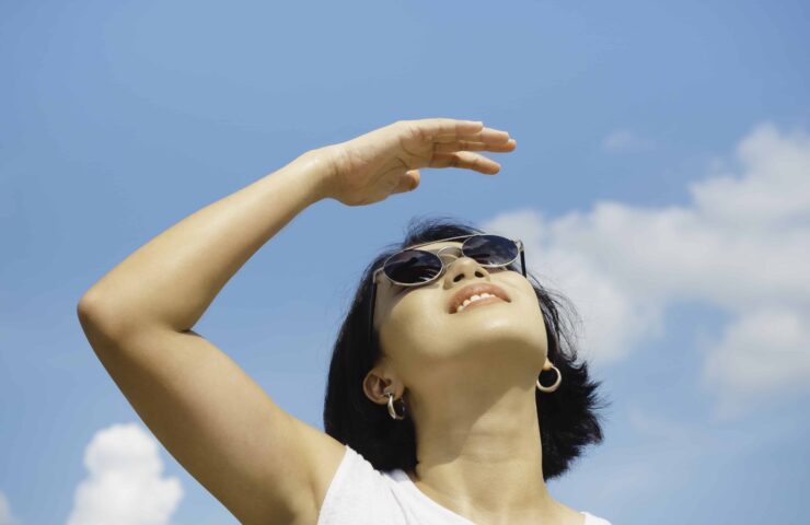 se relaxer grâce au soleil et à la chaleur